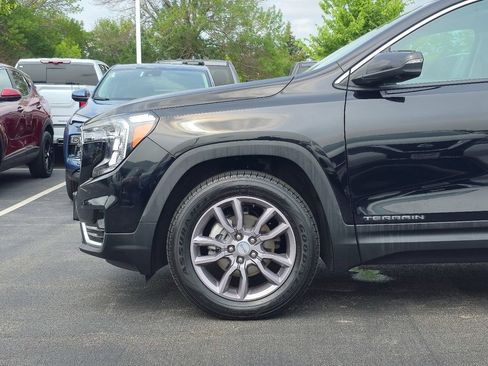 Certified 2022 GMC Terrain SLT w/ Tech Package AWD/4WD image 35