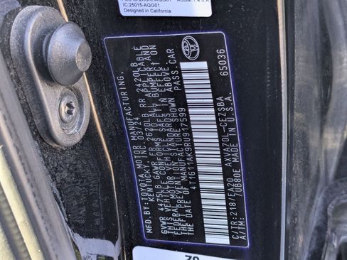 Used 2024 Toyota Camry SE image 34