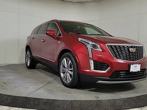 Certified 2024 Cadillac XT5 Premium Luxury image 2