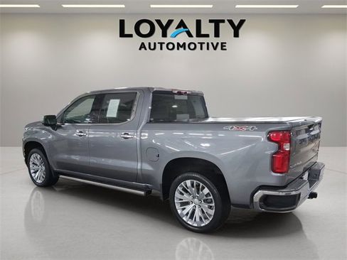Used 2022 Chevrolet Silverado 1500 LTZ w/ Technology Package image 3