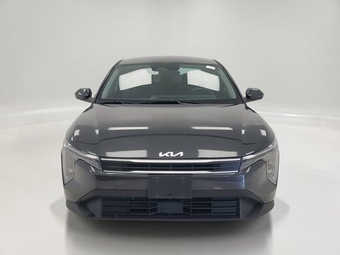 Used 2025 Kia K4 LXS image 2