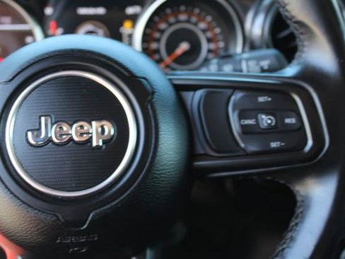 Used 2022 Jeep Wrangler Unlimited Sport AWD/4WD image 17