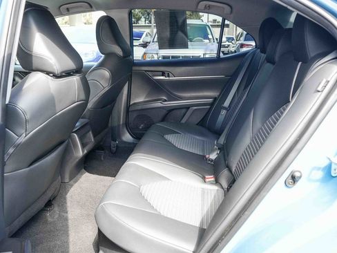 Used 2024 Toyota Camry SE w/ Cold Weather Package FWD image 17