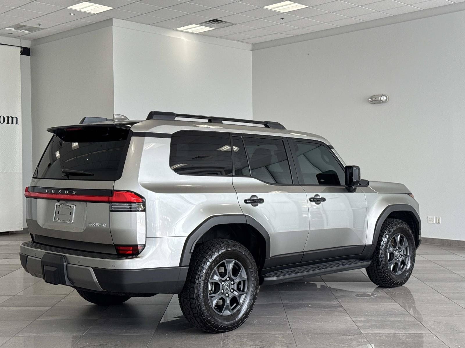 Used 2024 Lexus GX 550 AWD/4WD image 24