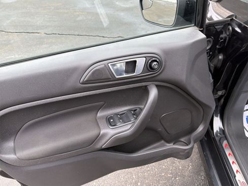 Used 2015 Ford Fiesta ST image 22