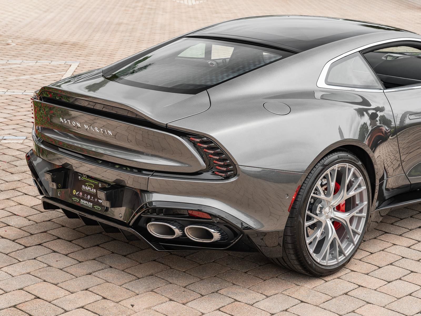 Used 2025 Aston Martin Vanquish RWD image 35