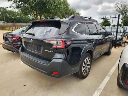 Certified 2023 Subaru Outback Premium w/ Popular Package #1 AWD/4WD image 4