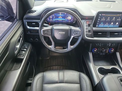 Used 2024 Chevrolet Suburban RST w/ Luxury Package RWD image 17