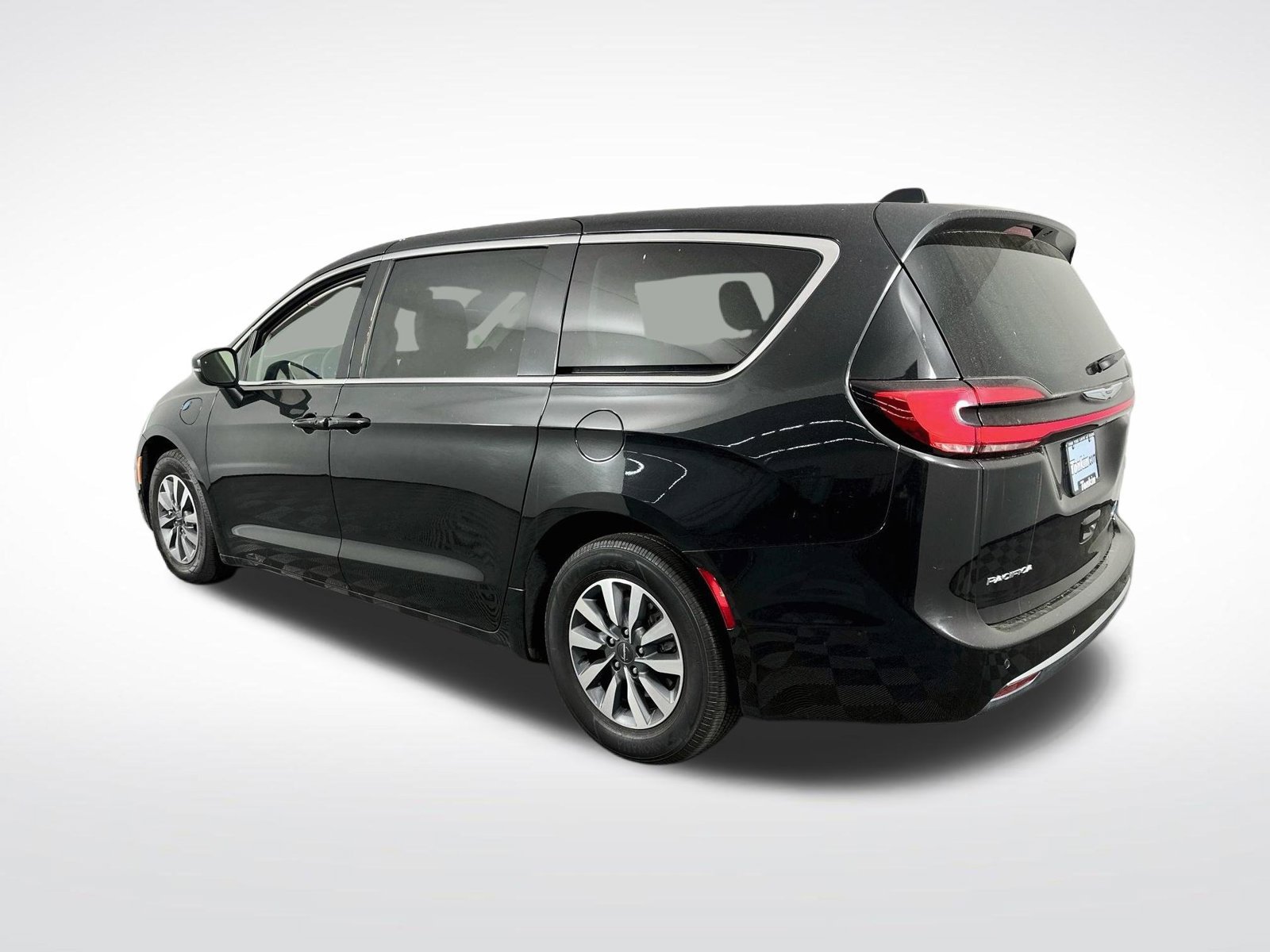 Used 2023 Chrysler Pacifica Touring-L FWD image 6
