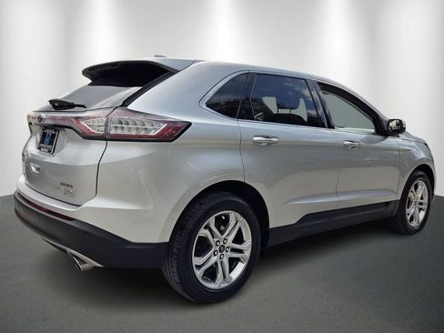 Used 2018 Ford Edge Titanium w/ Technology Package FWD image 7