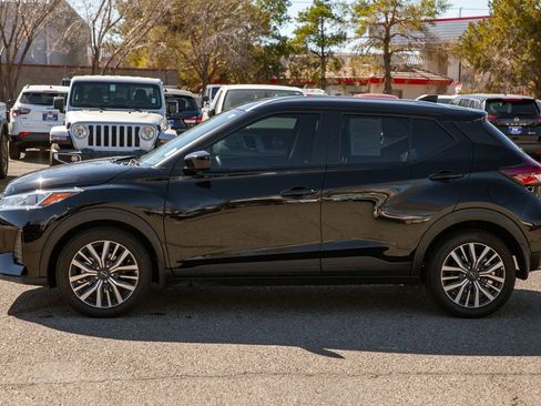 Used 2024 Nissan Kicks SV image 8