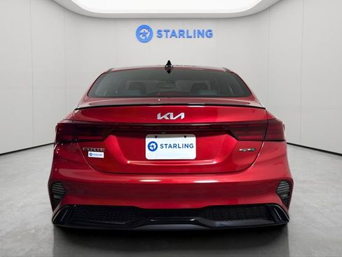 Used 2024 Kia Forte GT-Line w/ GT-Line Premium Package image 8