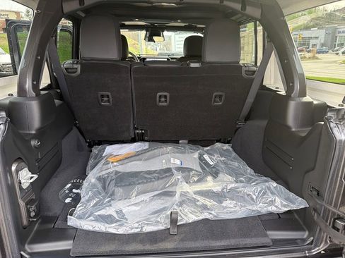 New 2026 Jeep Wrangler Unlimited Sport image 21