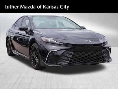 Used 2025 Toyota Camry SE w/ Multimedia Upgrade Package