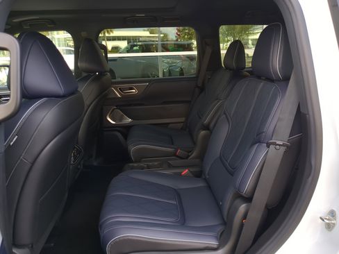 New 2026 INFINITI QX80 4WD w/ Sport Exterior Package image 16