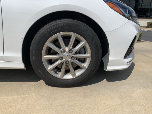 Used 2019 Hyundai Sonata SE FWD image 13