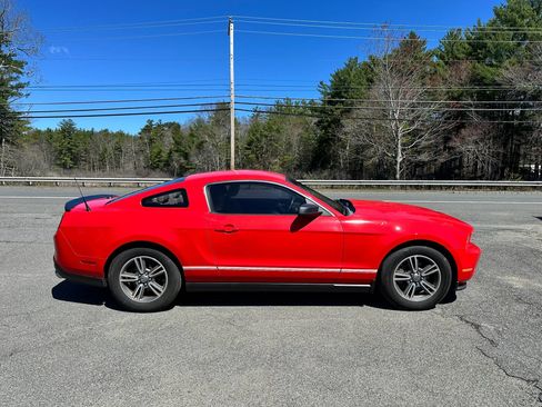 Used 2012 Ford Mustang Premium RWD image 4