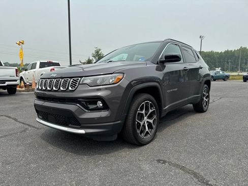 Used 2024 Jeep Compass Limited AWD/4WD image 18