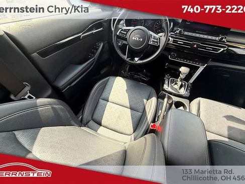 Used 2023 Kia Seltos EX AWD/4WD image 13