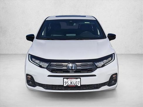 Used 2025 Honda Odyssey Sport-L image 2