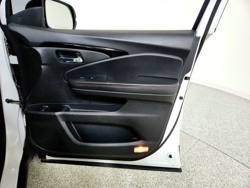 Used 2023 Honda Ridgeline Black Edition image 23