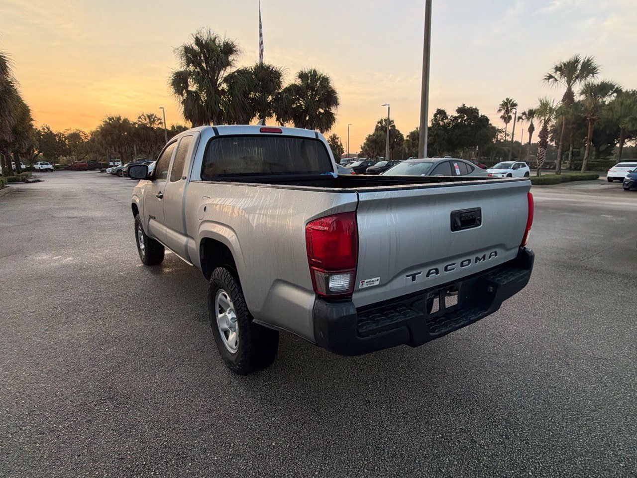 Used 2023 Toyota Tacoma SR RWD image 3