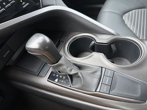 Certified 2024 Toyota Camry SE FWD image 8