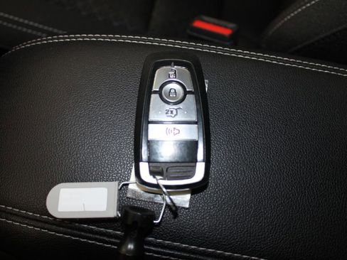 Used 2025 Ford Escape Active image 51