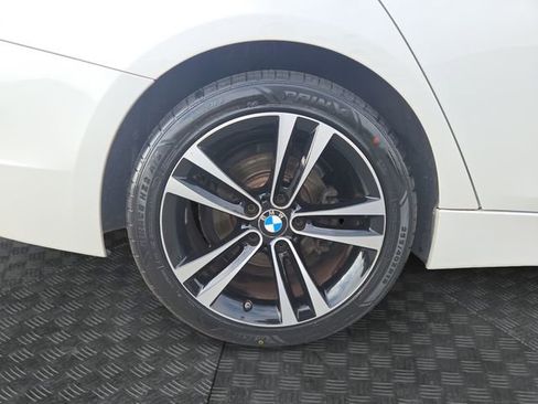 Used 2018 BMW 330e image 37