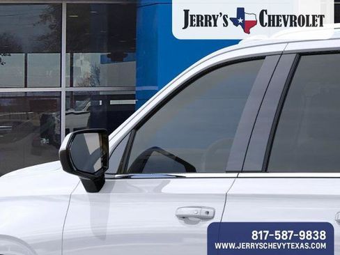 New 2026 Chevrolet Suburban LS image 14