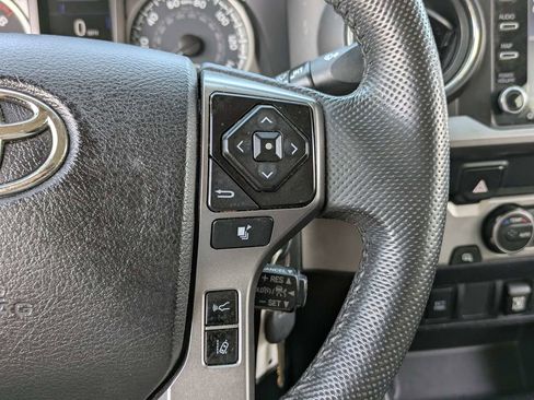 Used 2021 Toyota Tacoma SR5 RWD image 24