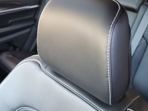 New 2026 Jeep Grand Cherokee Limited w/ Luxury Tech Group II image 11