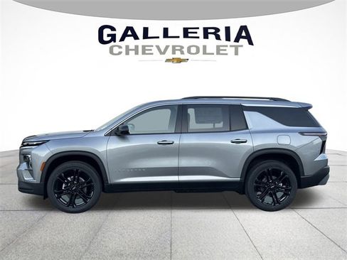 New 2026 Chevrolet Traverse LT w/ Driver Confidence Package image 4