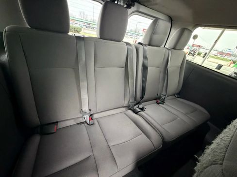 Used 2016 Nissan NV 3500 SV image 22