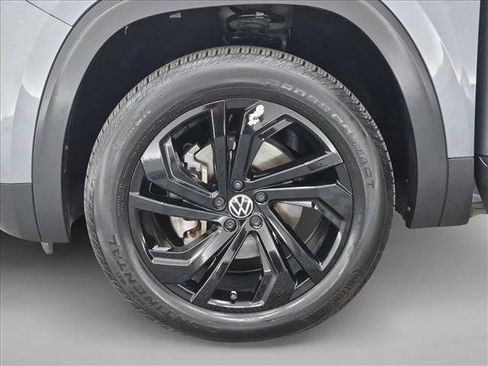 Used 2022 Volkswagen Atlas SE FWD image 28