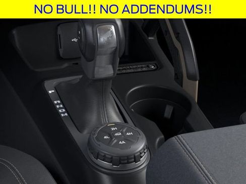 New 2025 Ford Bronco Badlands image 18