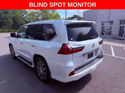 Used 2017 Lexus LX 570 4WD w/ Luxury Package image 5