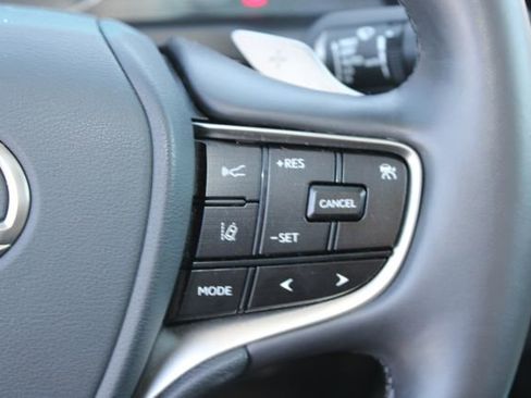 Certified 2024 Lexus ES 300h w/ Premium Package image 17