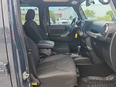 Certified 2017 Jeep Wrangler Unlimited Sport w/ Quick Order Package 24S AWD/4WD image 29