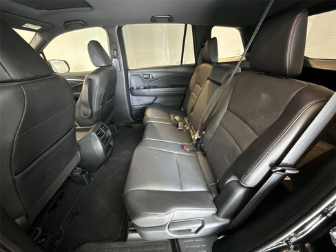 Used 2023 Honda Passport EX-L image 25