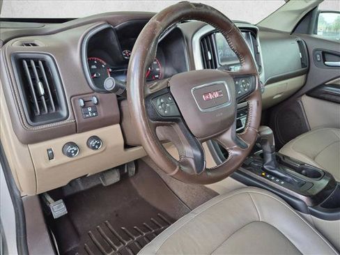 Used 2016 GMC Canyon SLT w/ Driver Alert Package AWD/4WD image 9