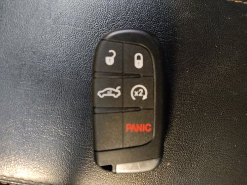 Used 2021 Jeep Compass Limited AWD/4WD image 32