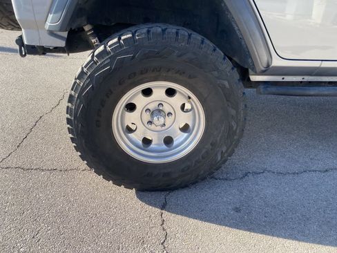 Used 2019 Jeep Wrangler Unlimited Sport S image 6