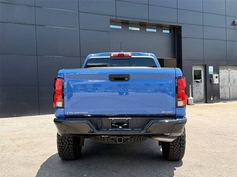Used 2025 Chevrolet Colorado ZR2 AWD/4WD image 6
