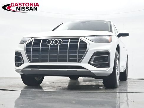 Used 2023 Audi Q5 2.0T Premium w/ Convenience Package AWD/4WD image 34