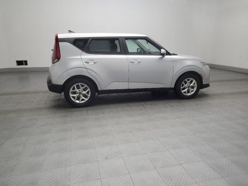 Used 2020 Kia Soul S FWD image 10