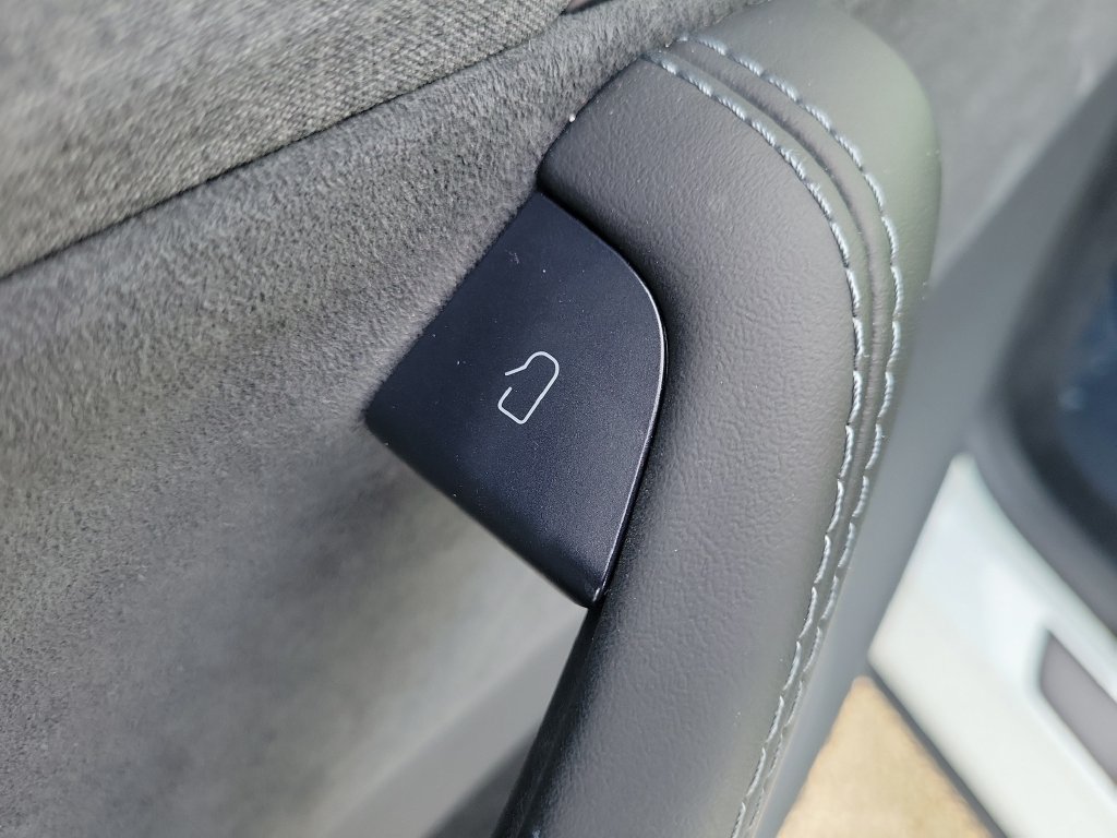 Used 2026 Tesla Model Y Long Range AWD/4WD image 15