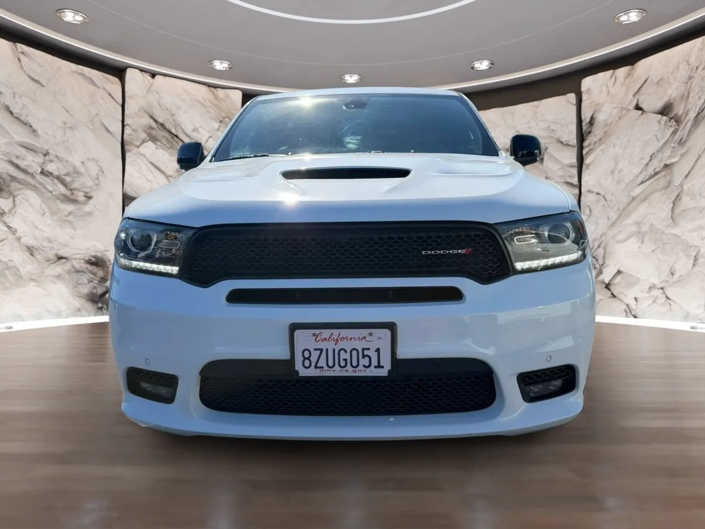 Used 2018 Dodge Durango R/T w/ Blacktop Package RWD image 2