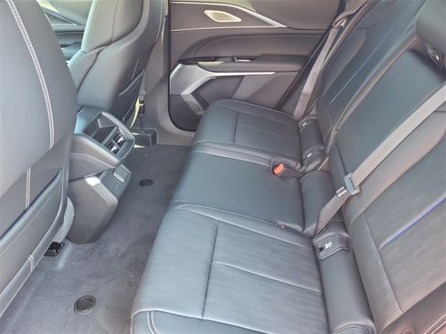 New 2025 Cadillac Lyriq Luxury image 23