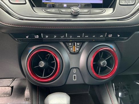 Used 2019 Chevrolet Blazer RS AWD/4WD image 15
